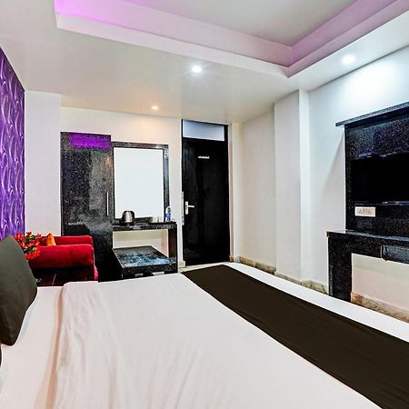 Collection O Noida Saffron Hotel Ngoại thất bức ảnh