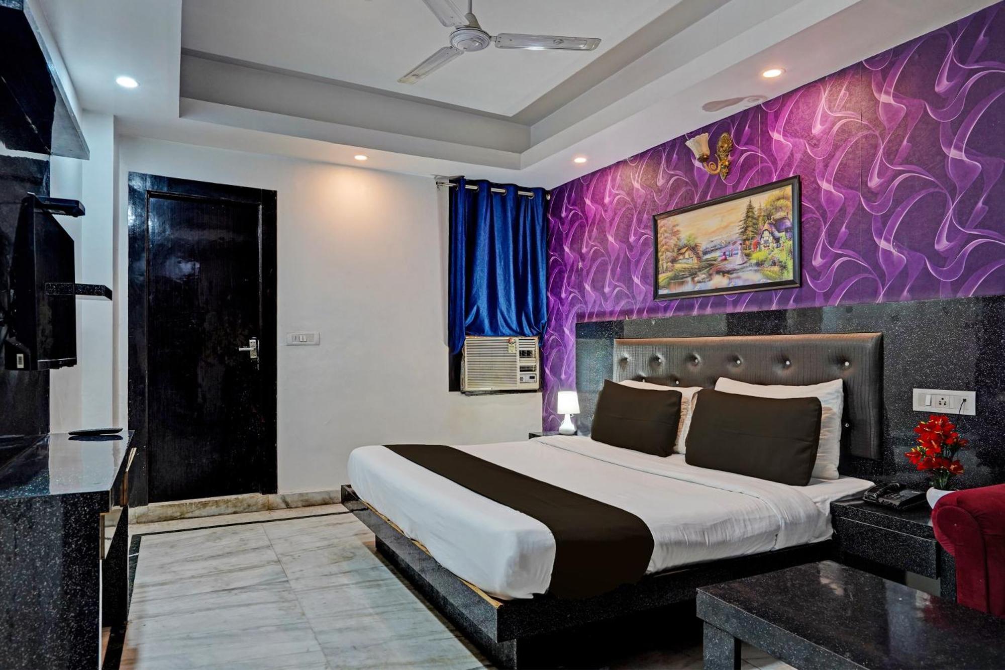 Collection O Noida Saffron Hotel Ngoại thất bức ảnh