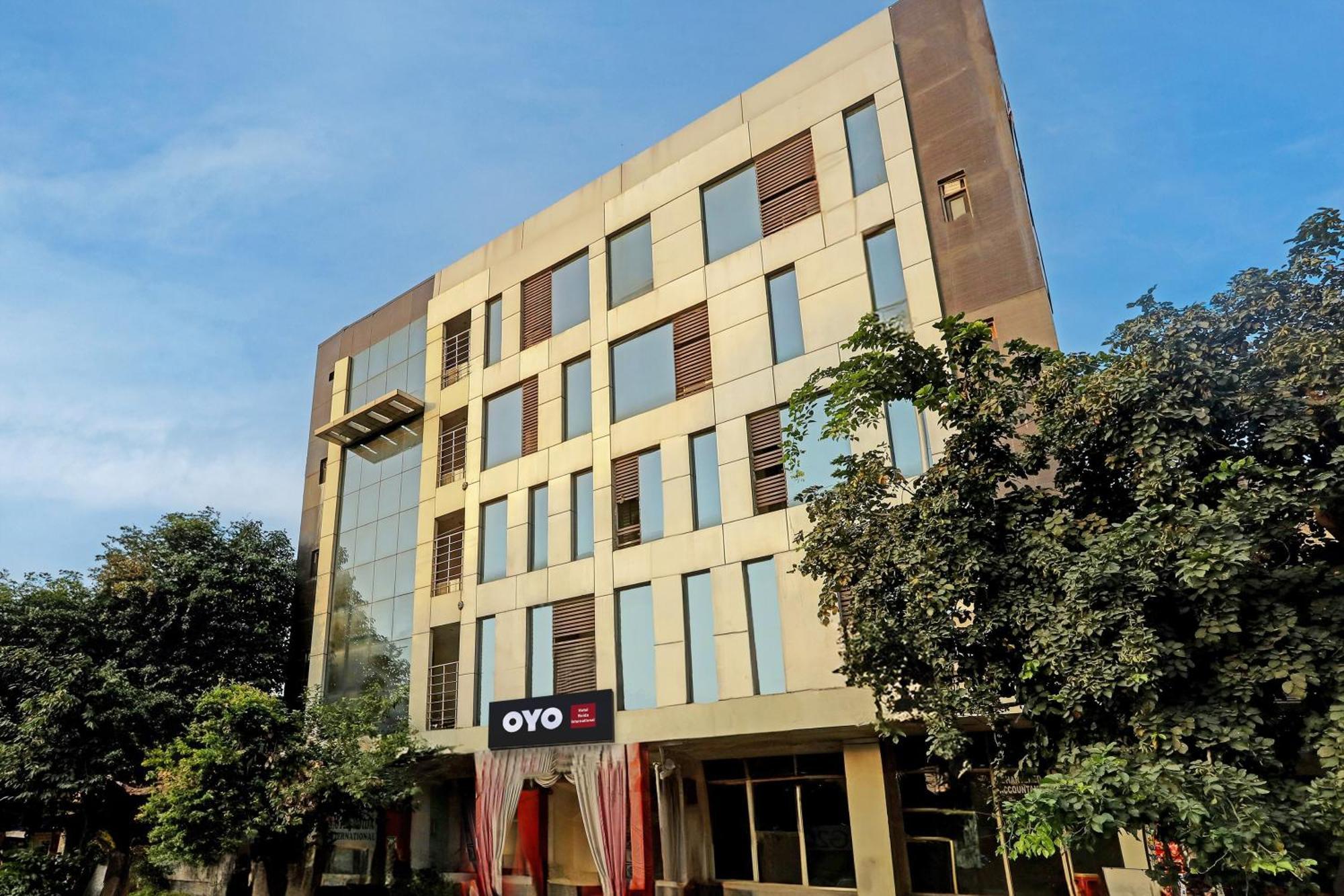 Collection O Noida Saffron Hotel Ngoại thất bức ảnh