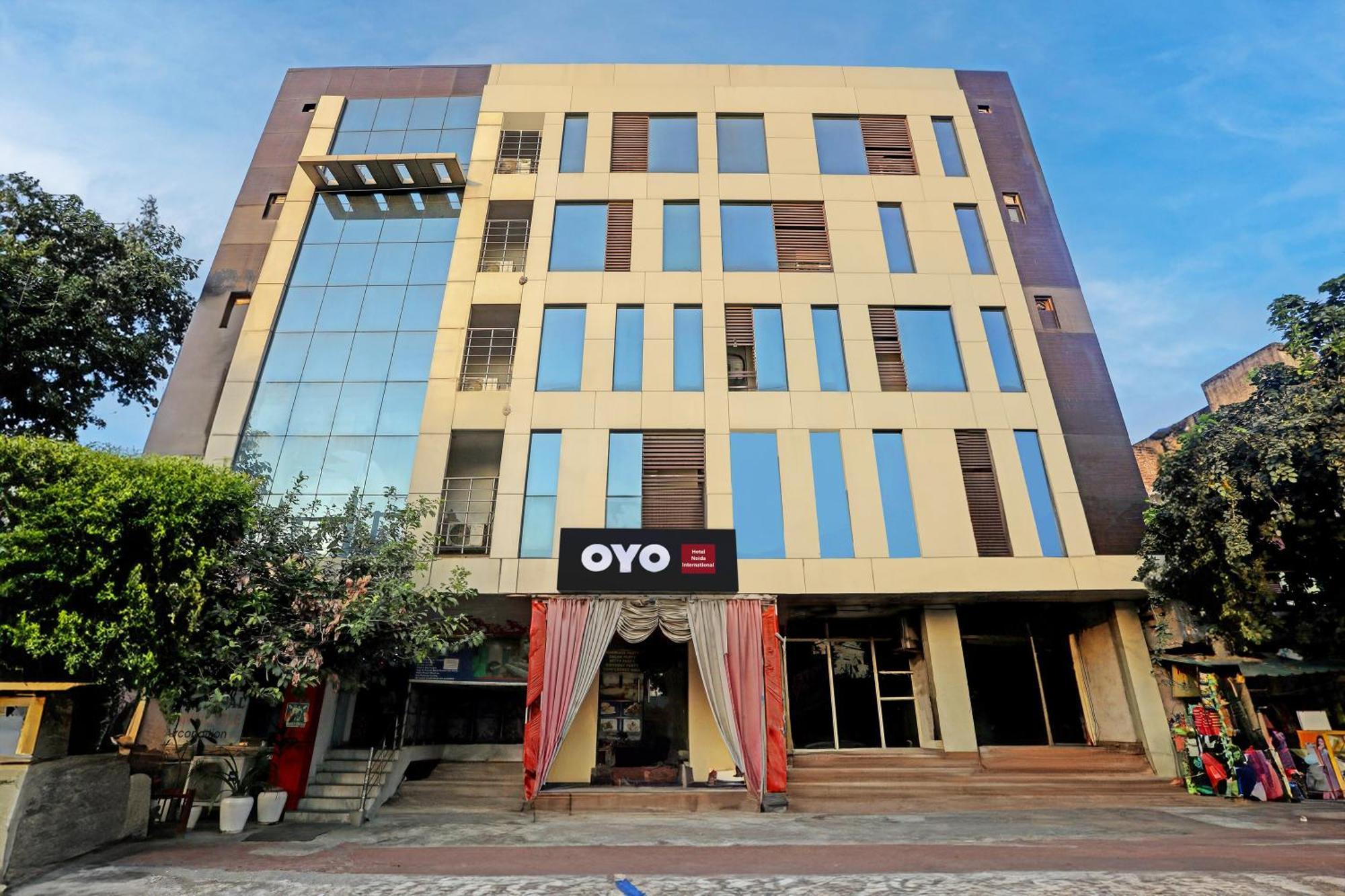 Collection O Noida Saffron Hotel Ngoại thất bức ảnh