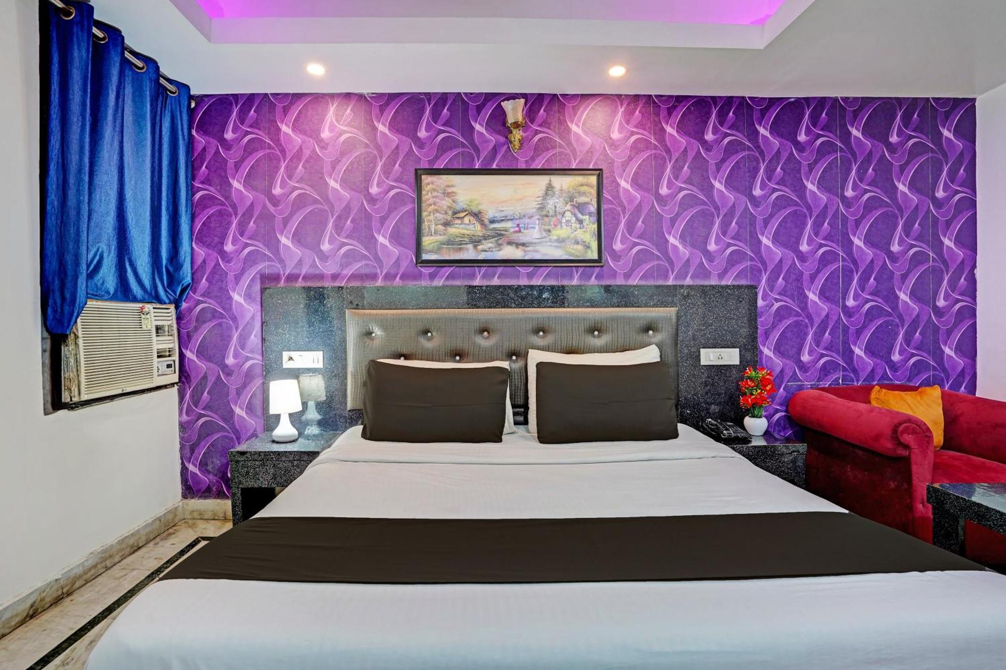 Collection O Noida Saffron Hotel Ngoại thất bức ảnh